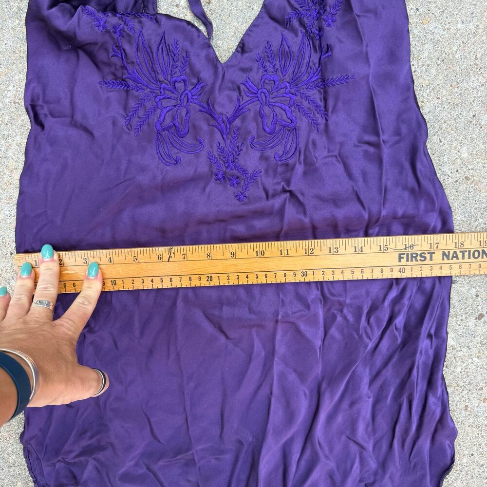 VTG Victoria's Secret Gold Label Silk Floral Embroidered Slip Dress Purple Small - Picture 9 of 10